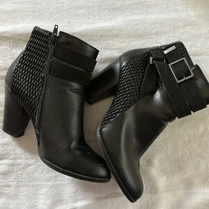 Julianne Black Fashion Boot Bootie Size 7.5